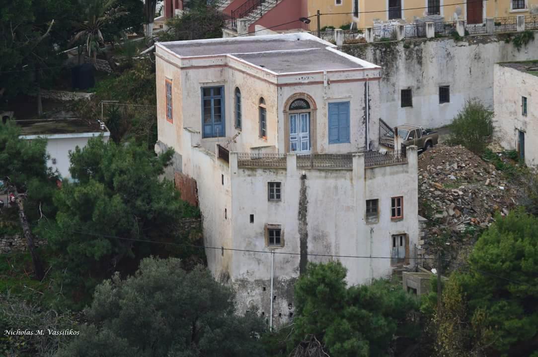 Neoclassic property Leros L355