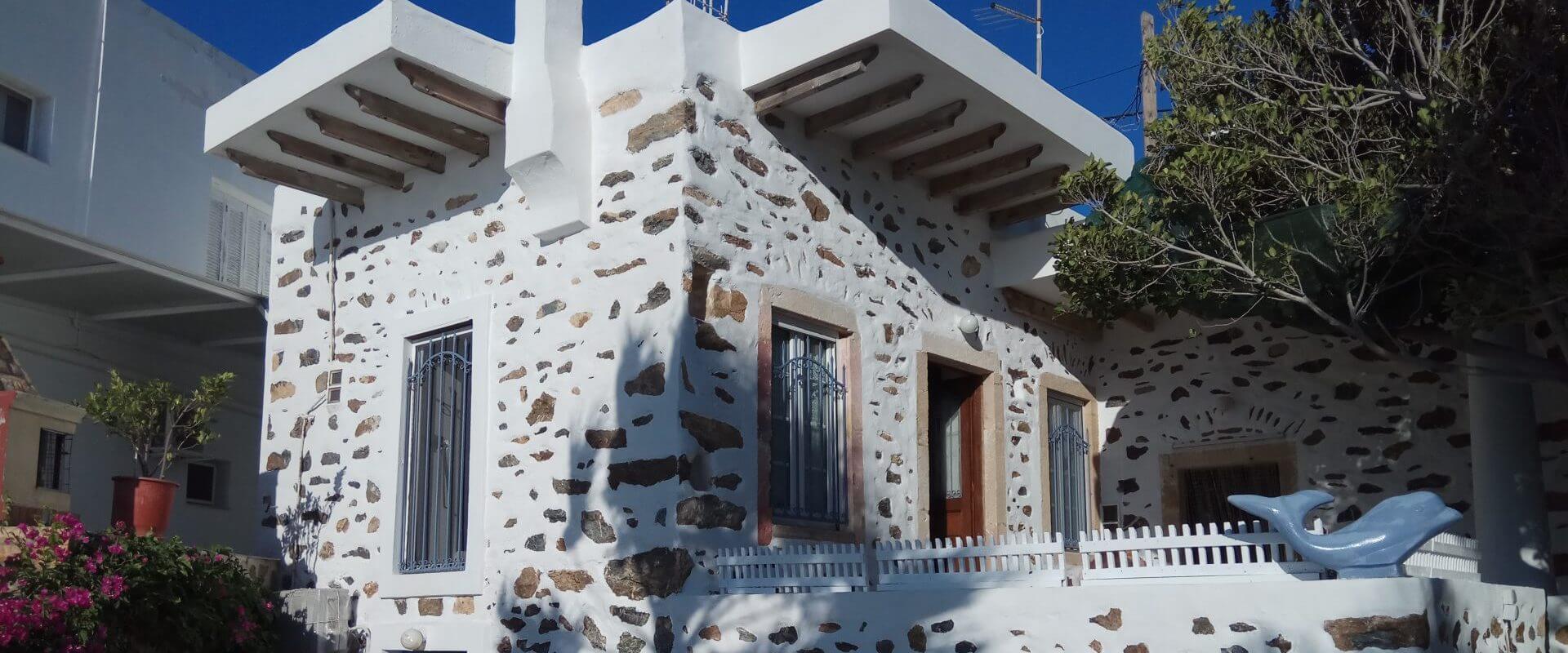 Seaside house in Leros L427