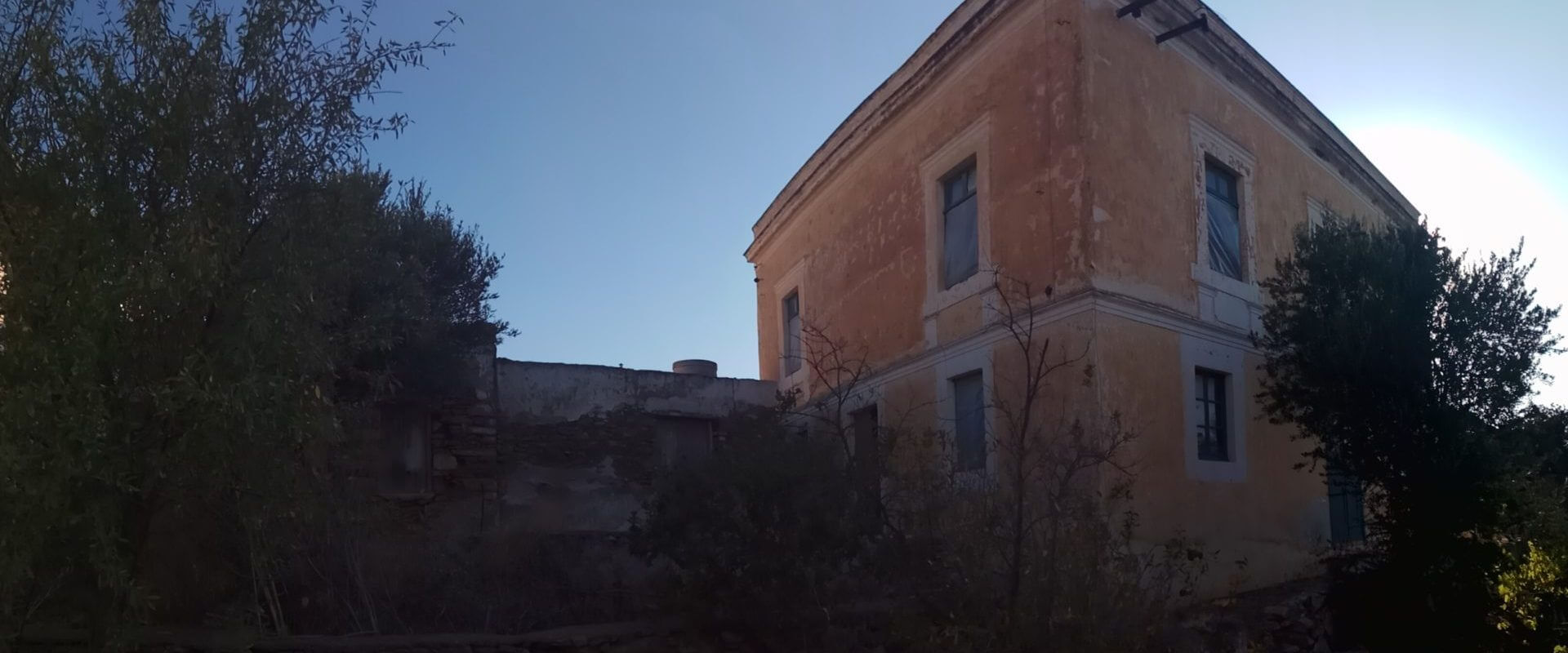 Maison Neoclassique in Leros L593