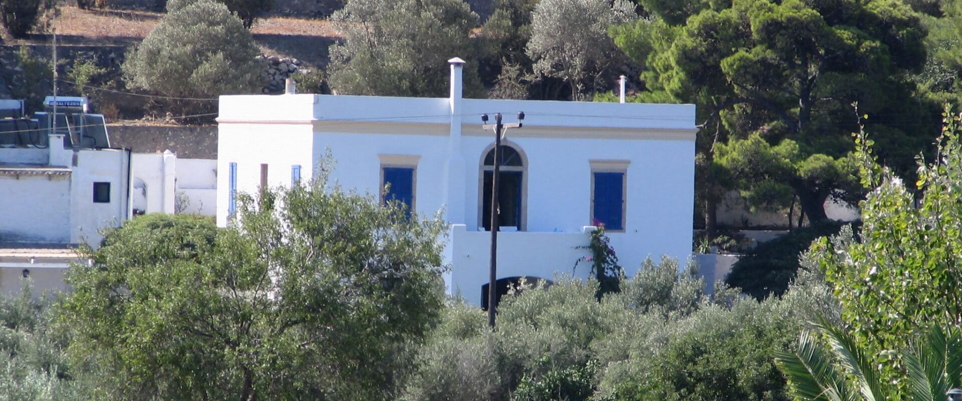 Neoclassical house in Leros L 616