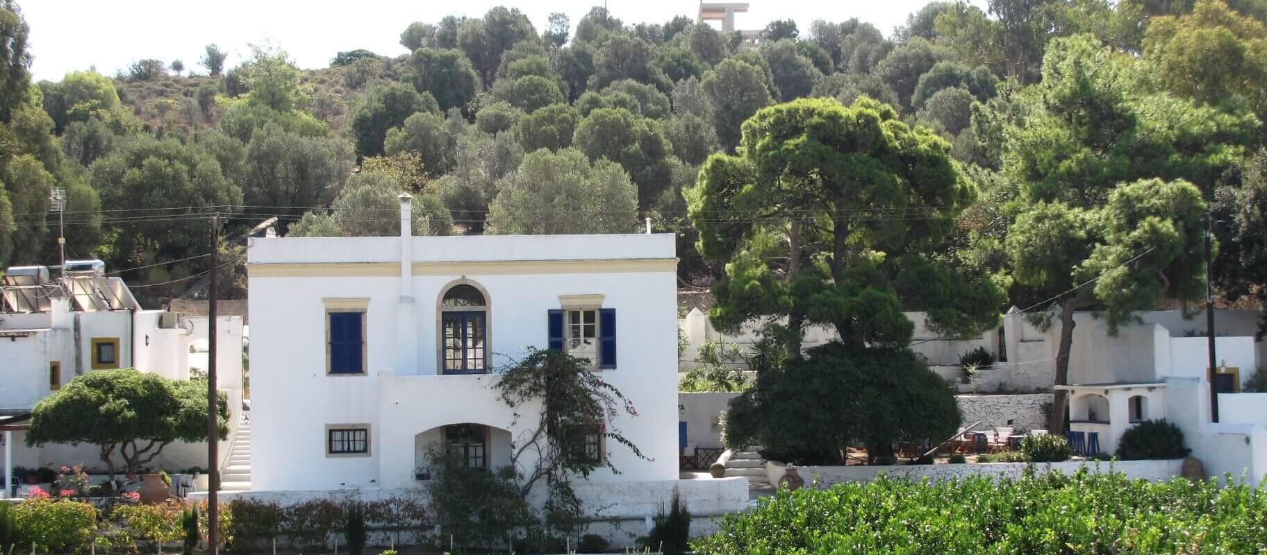 Neoclassical house in Leros L 616