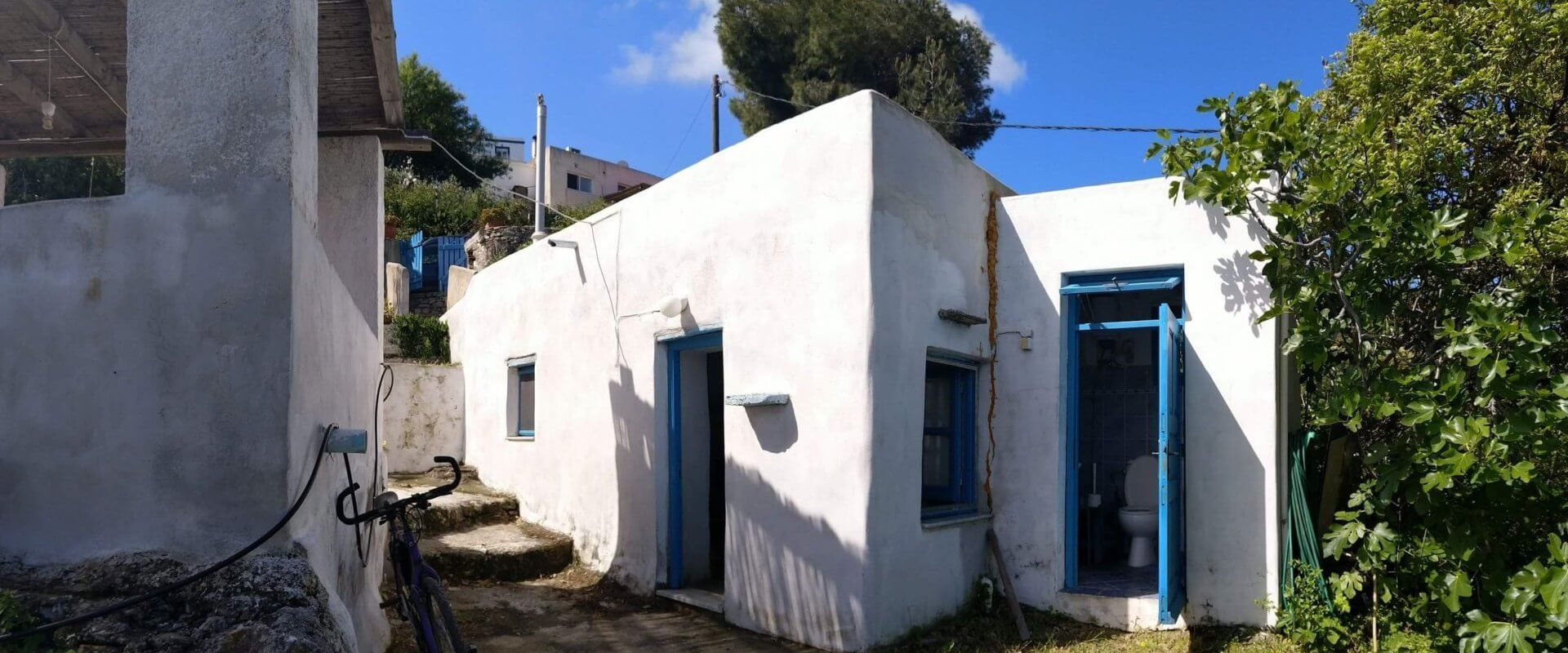 Traditional house in Leros L619