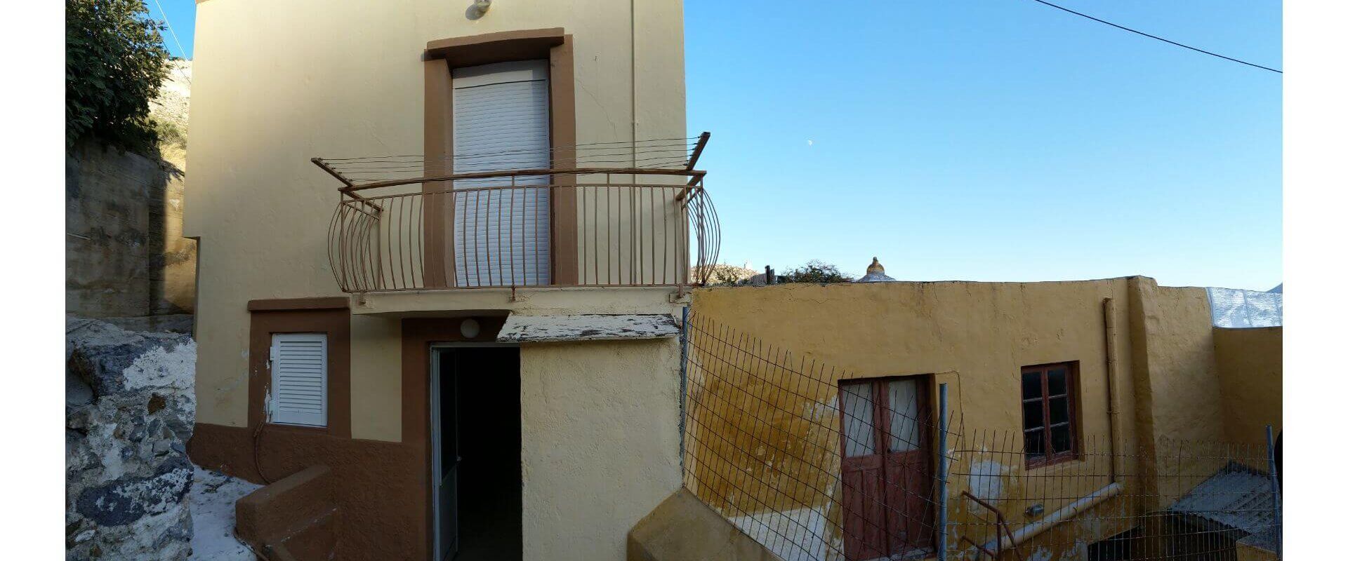 Leros traditional house for sale L 669
