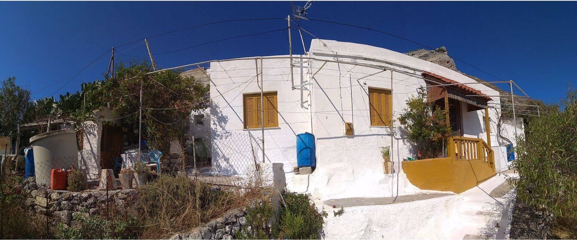 Traditional house for sale Leros L 668