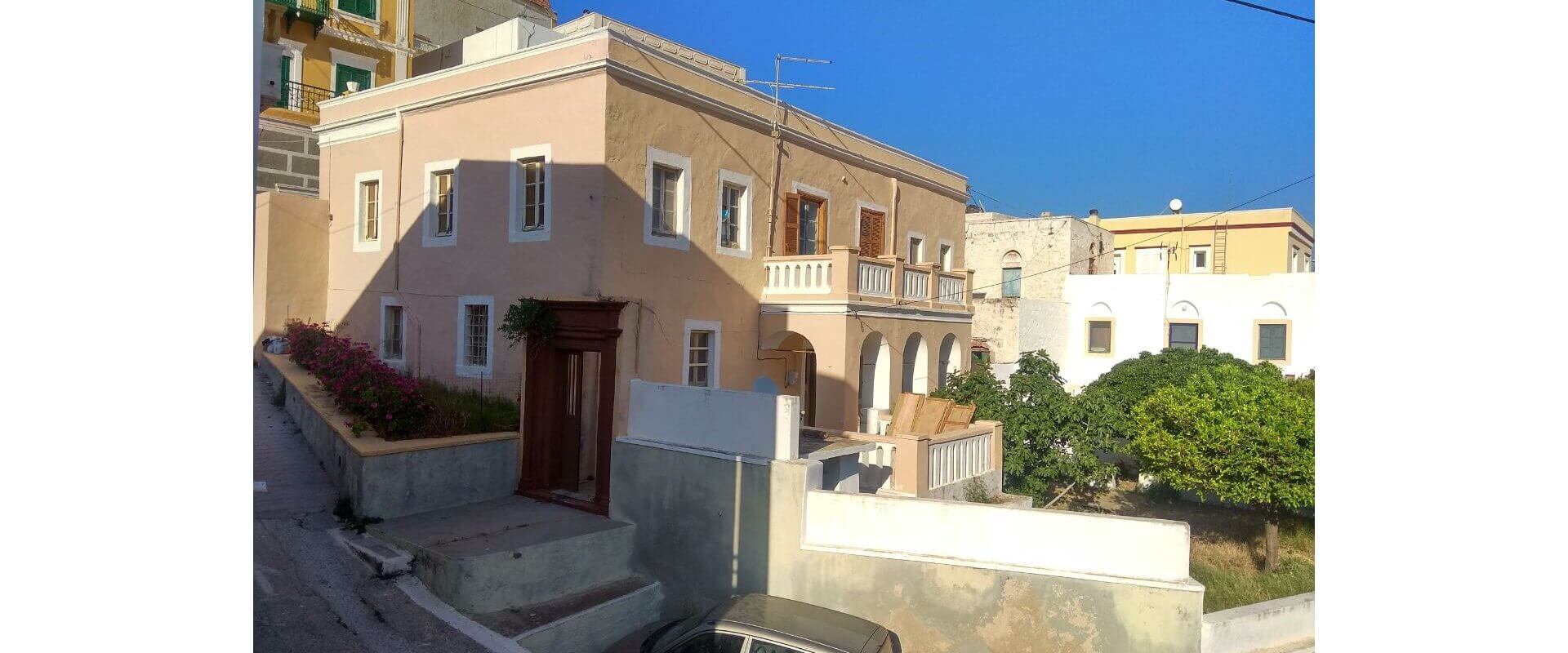 Neoclassic mansion in Leros L 764
