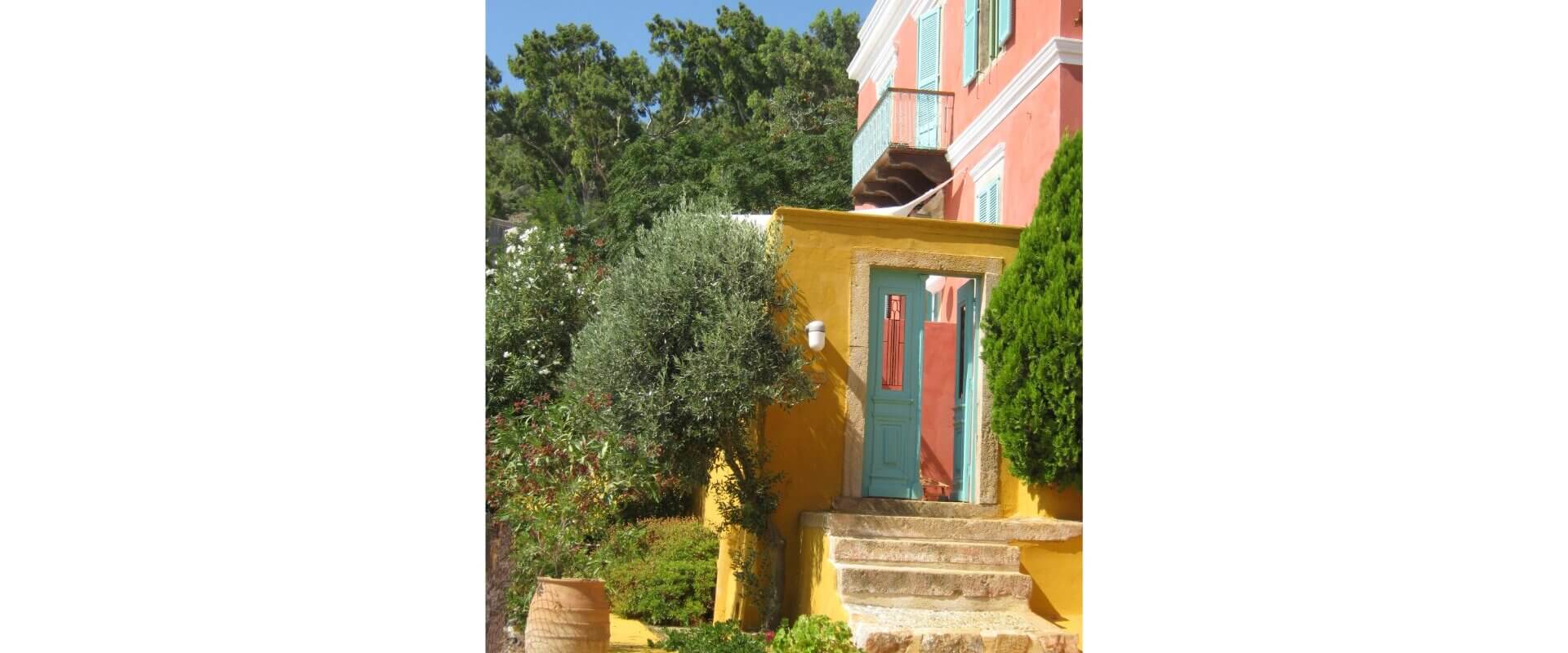 Neoclassical house in Leros L 742