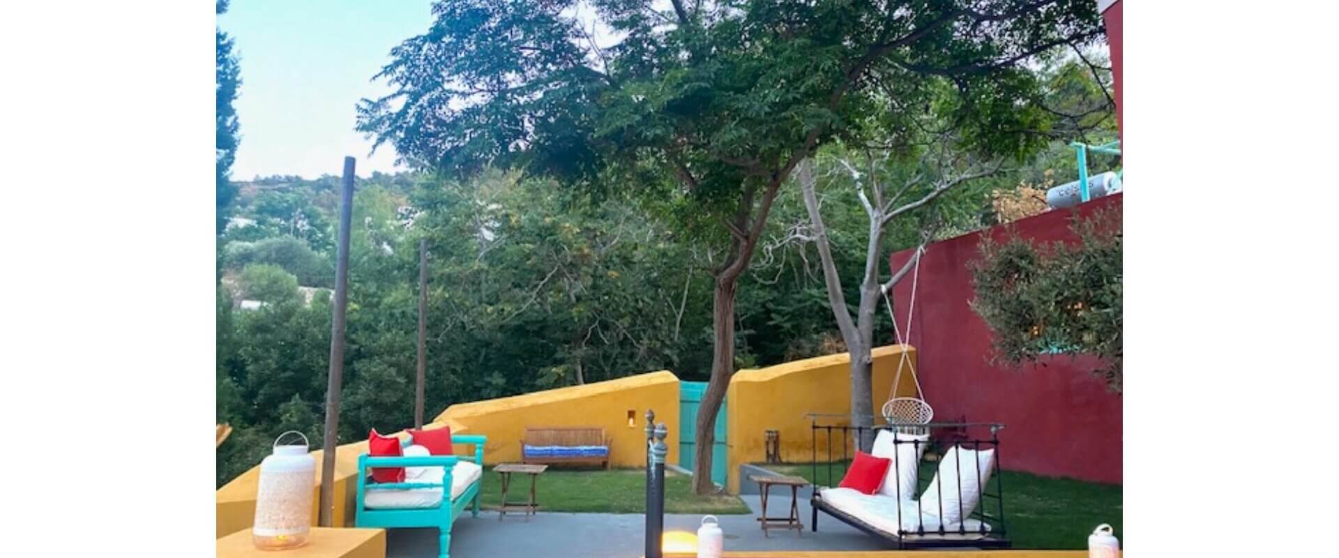 Neoclassical house in Leros L 742