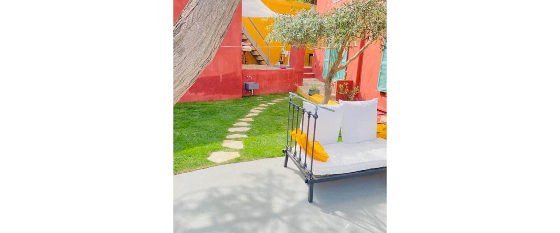 Neoclassical house in Leros L 742