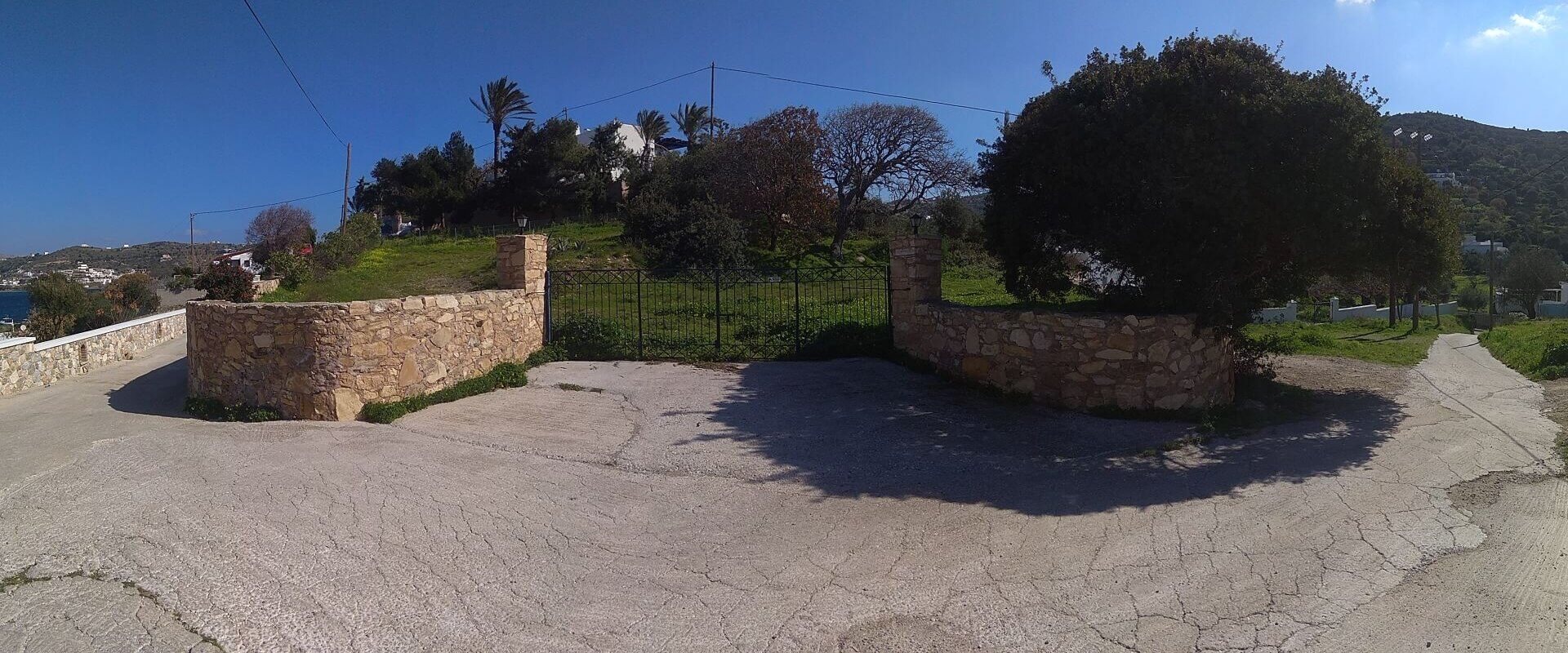Plot for sale in Leros L 744