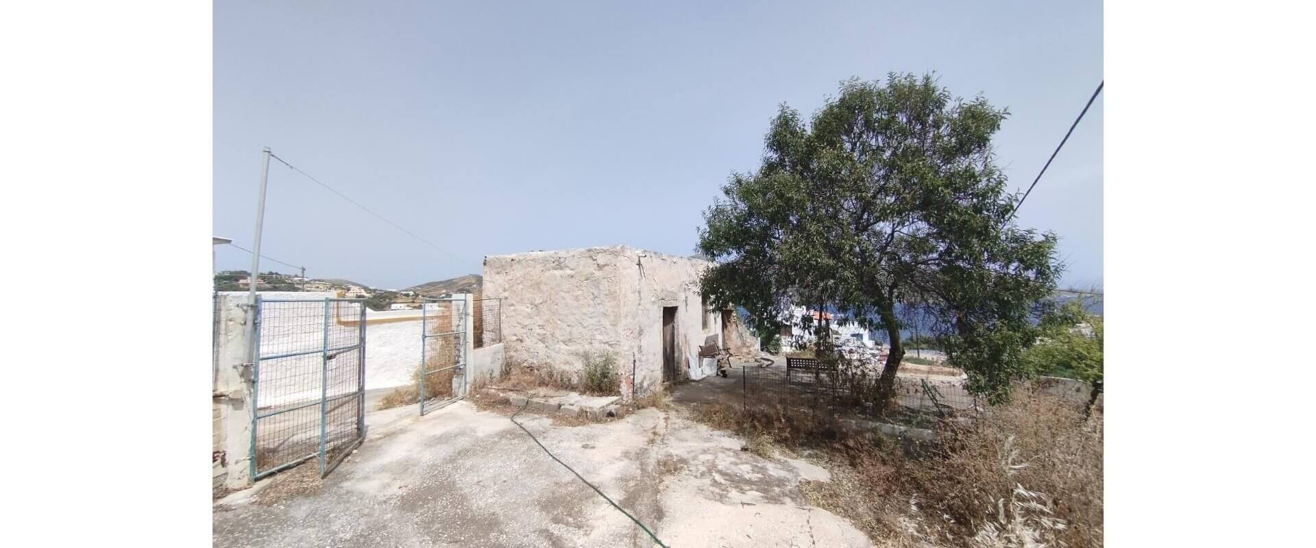 Old residence for sale Crithoni L 876