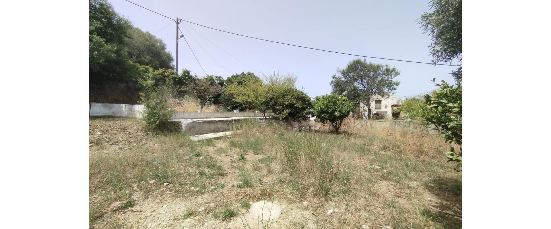 Old residence for sale Crithoni L 876