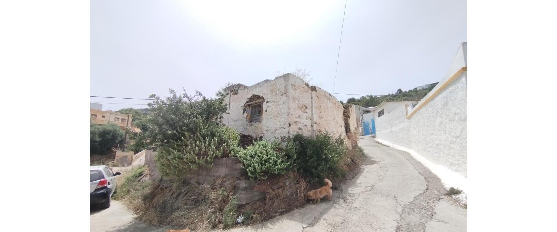 Old residence for sale Crithoni L 876