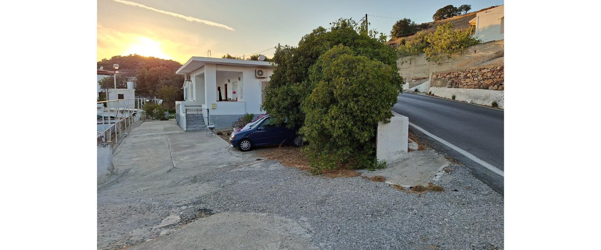 House for sale Agios Theologos L 899