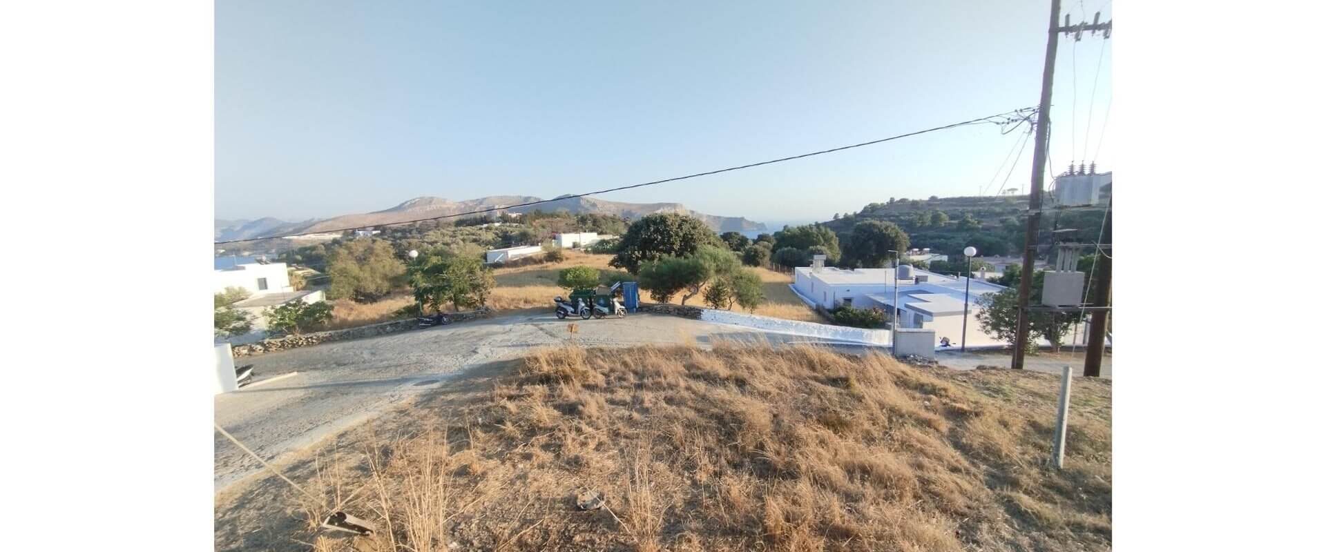 Plot for sale Kamaraki L 895