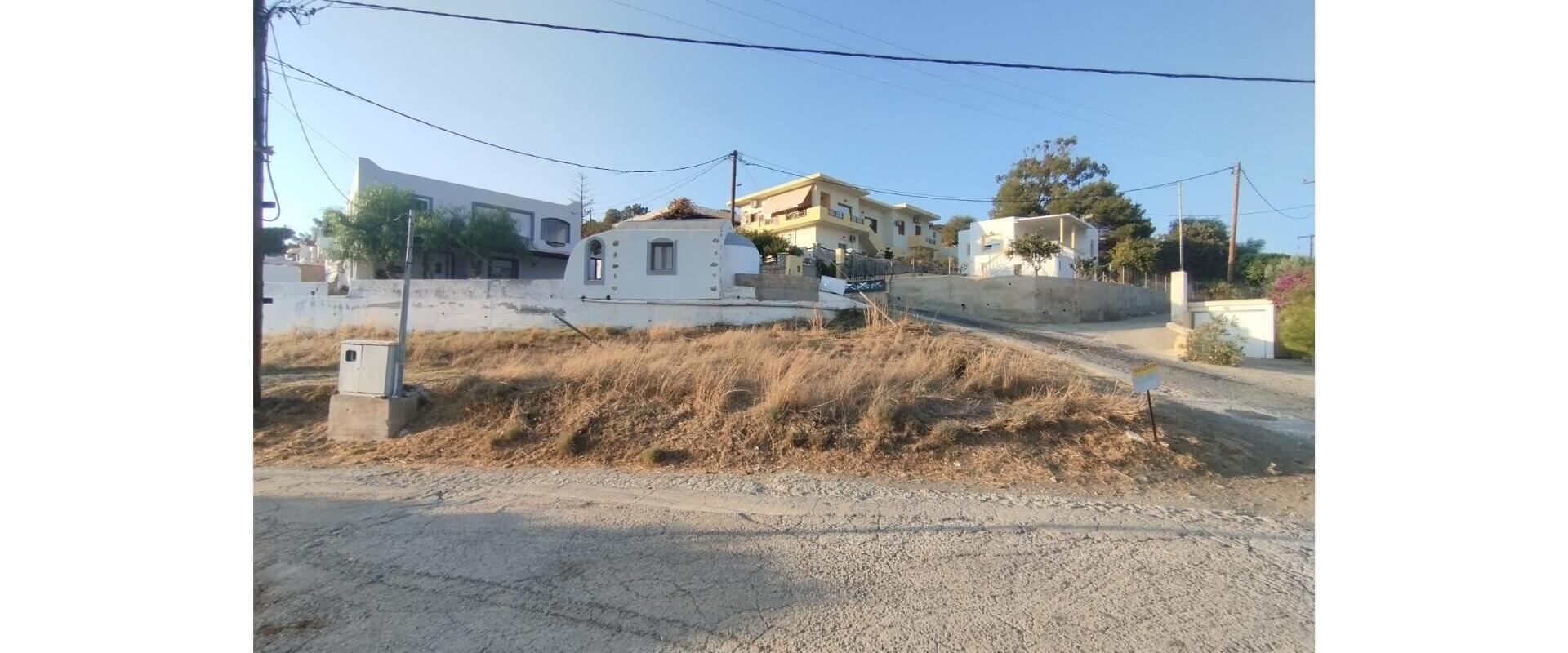 Plot for sale Kamaraki L 895