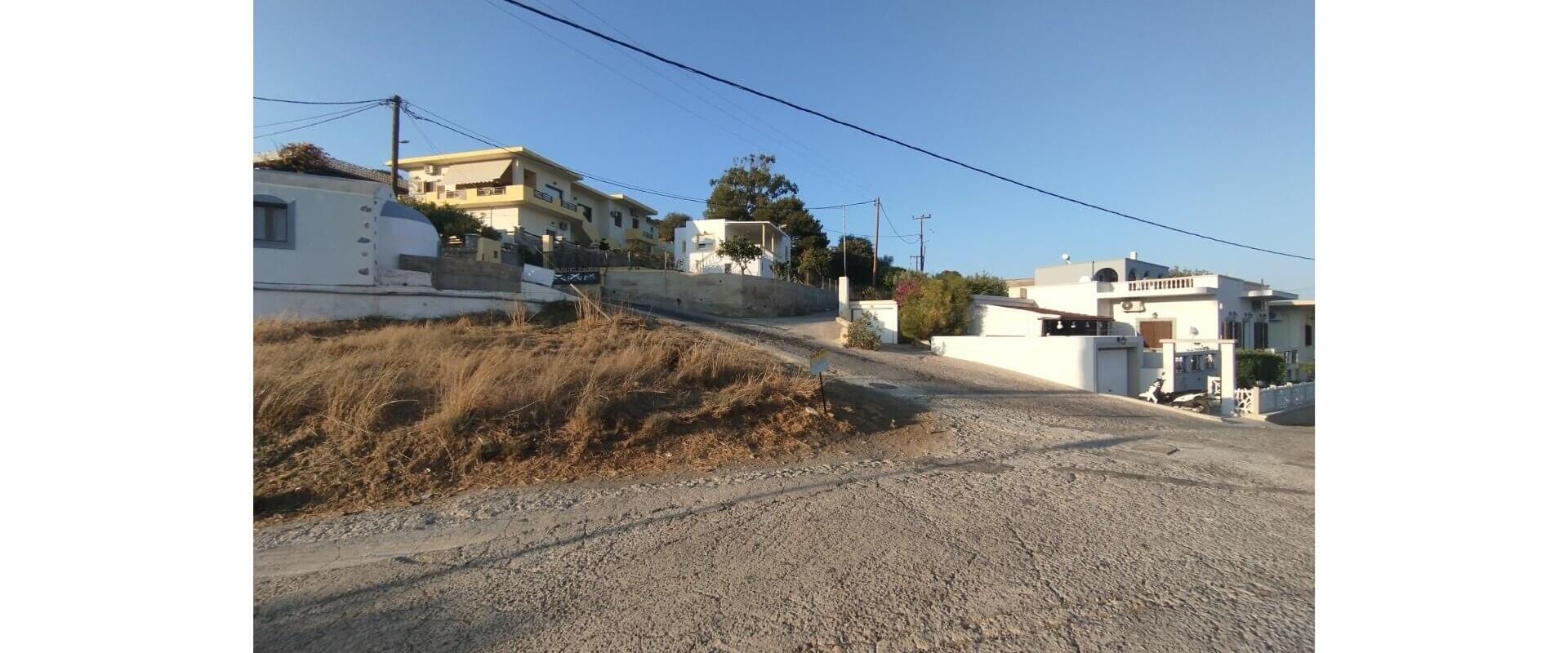 Plot for sale Kamaraki L 895