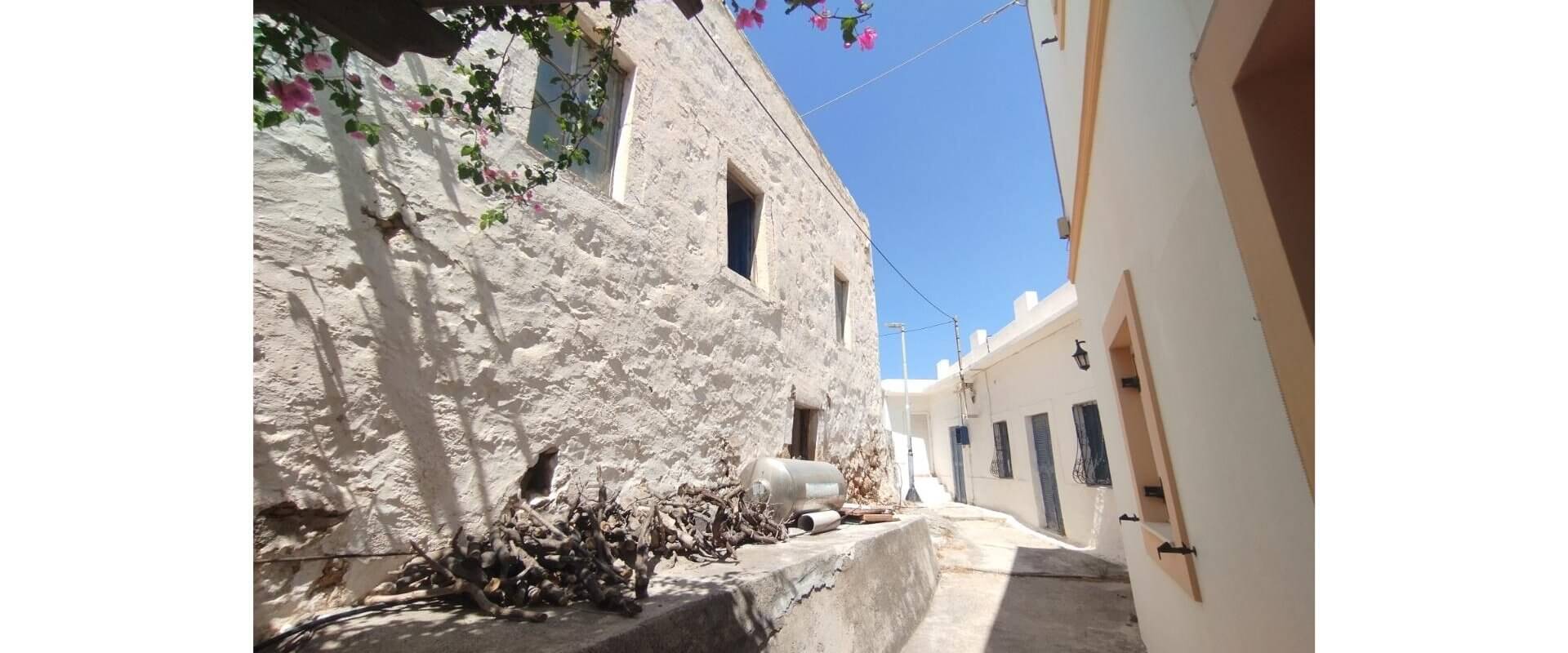 Old residence for sale Spilia L 898