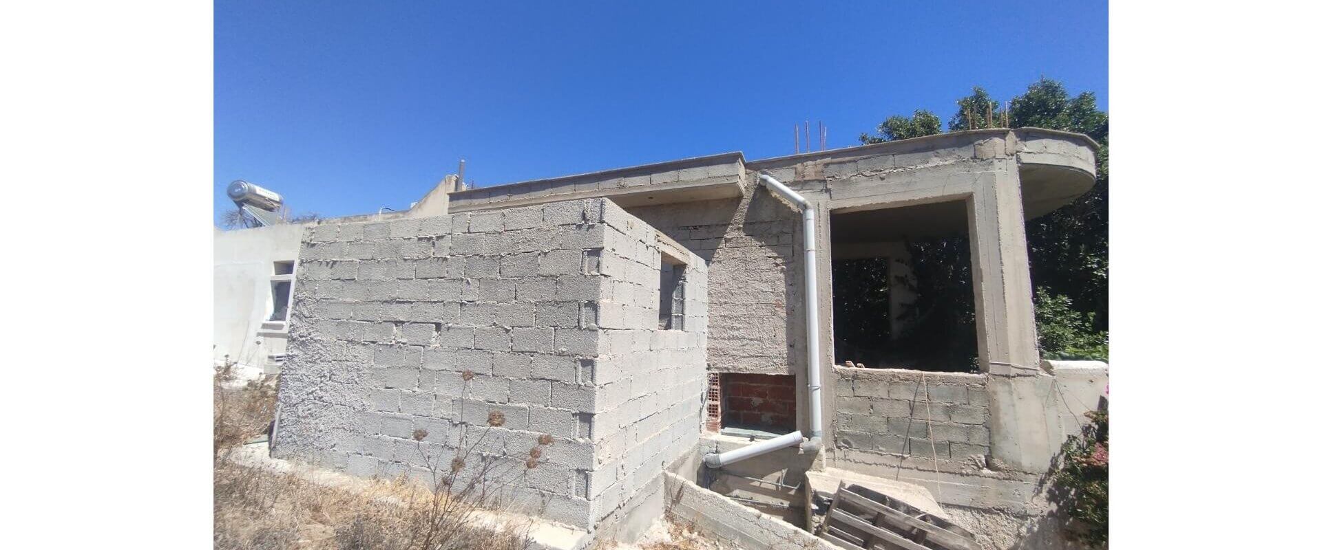 House for sale Gourna L 900