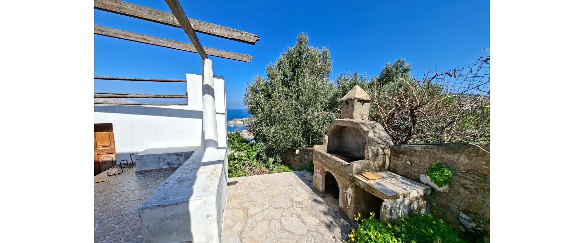 Old residence for sale Patelo L 911