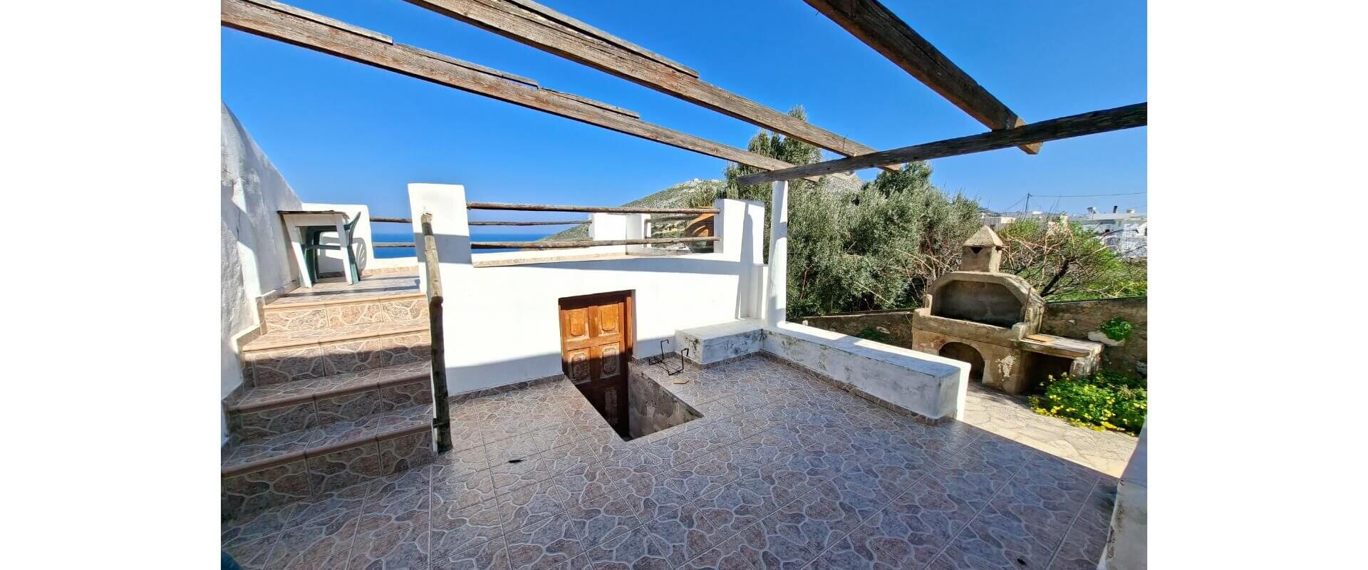 Old residence for sale Patelo L 911