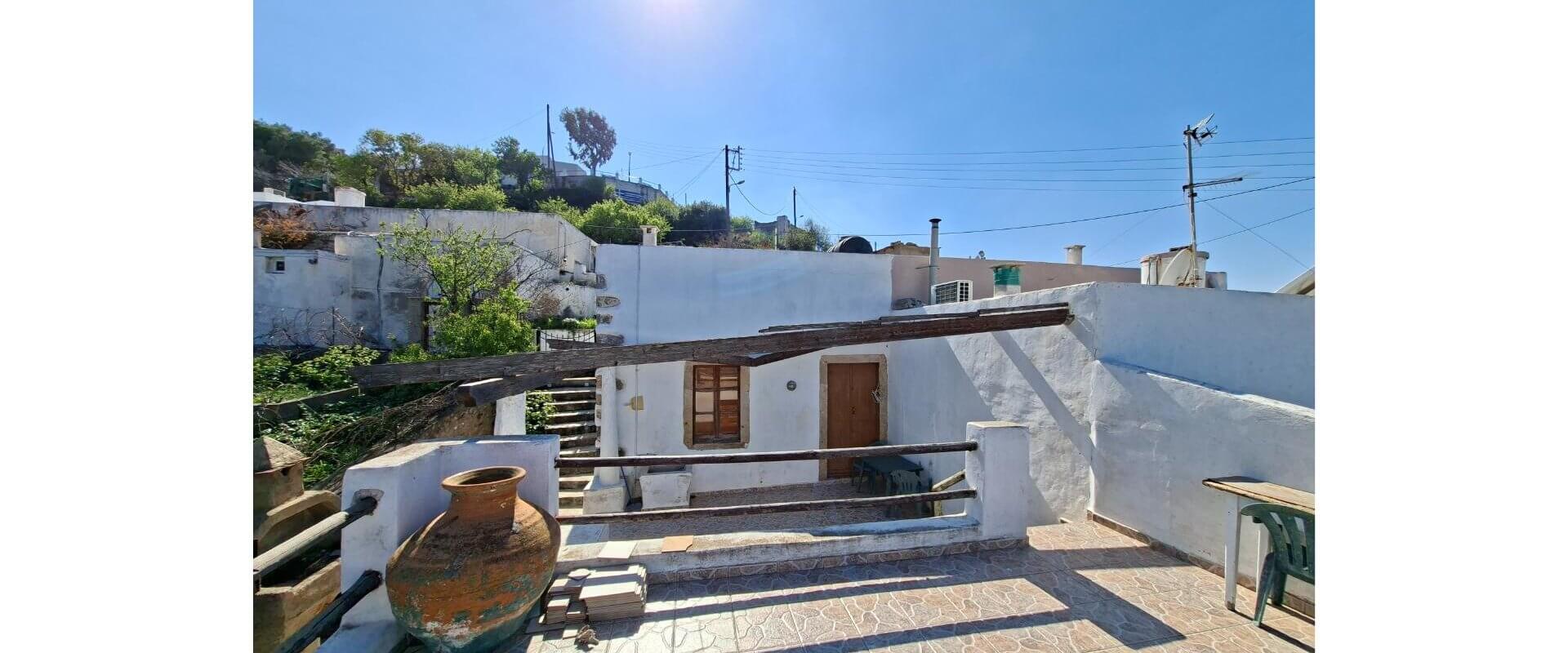 Old residence for sale Patelo L 911