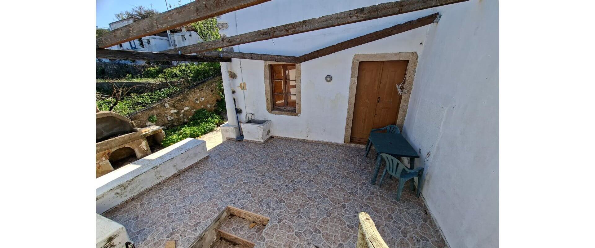 Old residence for sale Patelo L 911